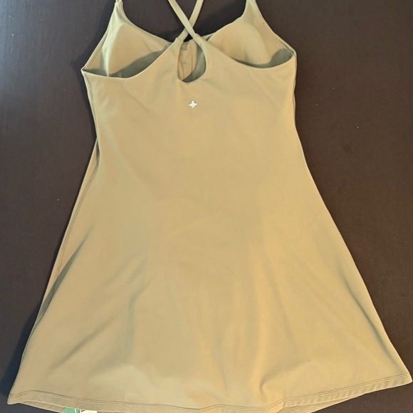 NWT Halara Athletic Dress Olive Green Built In Shorts Softlyzero Size Small - Picture 7 of 8